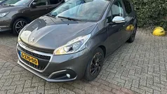 Gebruikt 2019 Peugeot 208 Signature Sky Hatchback | € 8.950 (Eerlijke prijs)