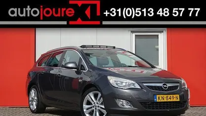 Grijs Gebruikt 2011 Opel Astra Sport Stationwagen | € 4.999 (Eerlijke prijs)
