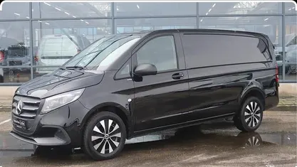 Gebruikt 2024 Mercedes Vito Van | € 49.445 (Goede deal)