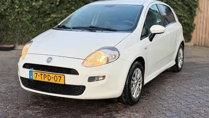 Wit Gebruikt 2014 Fiat Punto Evo Street Hatchback | € 3.350 (Eerlijke prijs)