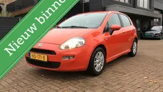 Rood Gebruikt 2015 Fiat Punto Evo Lounge Hatchback | € 5.750 (Eerlijke prijs)