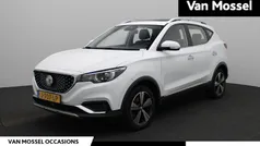 Wit Gebruikt 2020 MG ZS Luxury Sedan | € 14.900 (Eerlijke prijs)