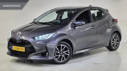 Occasion Toyota Yaris Hybrid 116 PK (85 kW) 2021 Grijs Hatchback