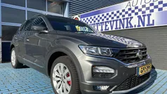 Grijs Gebruikt 2019 VW T-Roc Sport SUV | € 24.950 (Goede deal)