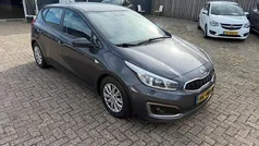 Grijs Gebruikt 2015 Kia Ceed Hatchback | € 6.200 (Super prijs)