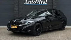 Gebruikt 2023 BMW 330 Comfort Edition Stationwagen | € 42.945 (Eerlijke prijs)