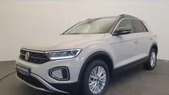 Grijs Gebruikt 2024 VW T-Roc Life SUV | € 34.450 (Eerlijke prijs)