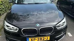 Zwart Gebruikt 2019 BMW 118 Executive Hatchback | € 13.995 (Super prijs)