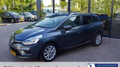 Grijs, metallic lak Gebruikt 2017 Renault Clio GrandTour Intens Stationwagen | € 9.940 (Eerlijke prijs)