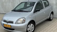 Grijs Gebruikt 2001 Toyota Yaris Sol Hatchback | € 1.745 (Eerlijke prijs)