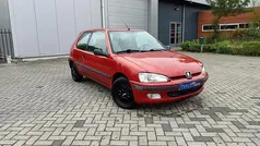 Rood Gebruikt 1998 Peugeot 106 Hatchback | € 740 (Eerlijke prijs)