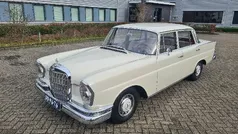 Wit Gebruikt 1961 Mercedes 220 Sedan | € 29.500