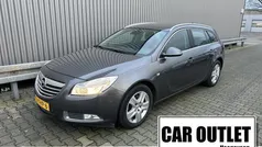 Grijs, metallic lak Gebruikt 2009 Opel Insignia Edition Stationwagen | € 3.750 (Eerlijke prijs)