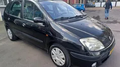 Zwart Gebruikt 2002 Renault Scénic MPV | € 999 (Eerlijke prijs)
