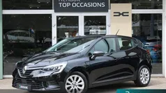 Zwart Gebruikt 2022 Renault Clio V Zen Hatchback | € 14.695 (Eerlijke prijs)