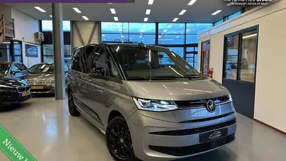Occasion 2025 VW Multivan Edition Van | € 68.000 (Eerlijke prijs)