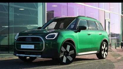 Gebruikt 2025 Mini Countryman Classic SUV | € 47.950 (Eerlijke prijs)