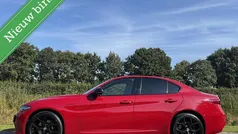 Gebruikt 2020 Alfa Romeo Giulia Veloce Sedan | € 41.950 (Eerlijke prijs)