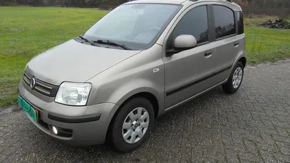 Beige Gebruikt 2011 Fiat Panda Hatchback | € 2.250 (Eerlijke prijs)