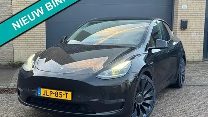 Zwart Occasion 2022 Tesla Model Y Performance SUV | € 31.950 (Eerlijke prijs)