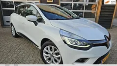 Wit Gebruikt 2017 Renault Clio GrandTour Intens Stationwagen | € 10.950 (Eerlijke prijs)