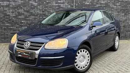 Blauw (metallic) Gebruikt 2007 VW Jetta Comfortline Sedan | € 2.450 (Goede deal)