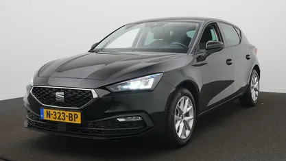 Zwart Gebruikt 2021 Seat Leon Business Hatchback | € 20.795 (Eerlijke prijs)