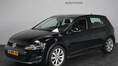 Zwart Gebruikt 2015 VW Golf VII Highline Hatchback | € 13.995 (Eerlijke prijs)