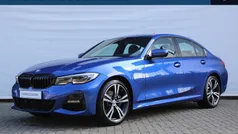 Blauw Gebruikt 2019 BMW 330e Executive Sedan | € 31.950 (Eerlijke prijs)