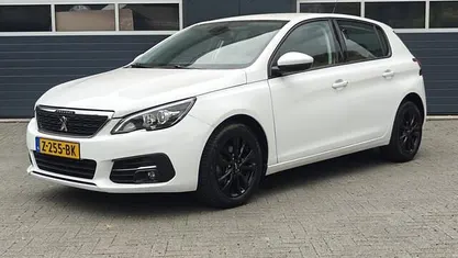 Occasion Peugeot 308 Allure 131 PK (96 kW) 2021 Hatchback