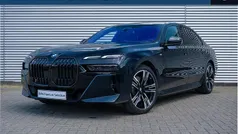 Zwart Gebruikt 2025 BMW 750e Executive Sedan | € 139.950 (Eerlijke prijs)