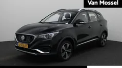 Zwart Gebruikt 2020 MG ZS Luxury Sedan | € 13.900 (Eerlijke prijs)