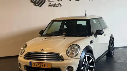 Wit Gebruikt 2010 Mini ONE Salt Hatchback | € 4.250 (Eerlijke prijs)