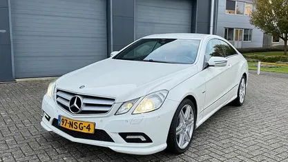 Wit Occasion 2009 Mercedes E200 Elegance Coupé | € 8.950 (Eerlijke prijs)