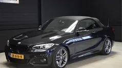 Zwart, metallic lak Gebruikt 2016 BMW 220 M Sport Cabriolet | € 22.950 (Eerlijke prijs)