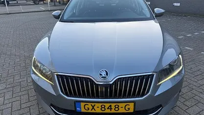 Occasion Skoda Superb Business Line 150 PK (110 kW) 2015 Grijs Hatchback