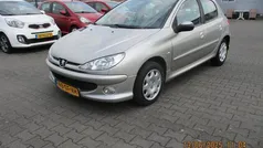 Grijs Gebruikt 2006 Peugeot 206 Hatchback | € 1.499 (Eerlijke prijs)