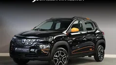 Zwart Gebruikt 2022 Dacia Spring Comfort Plus Hatchback | € 10.495 (Eerlijke prijs)