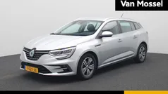 Highlandgrijs kqa Gebruikt 2023 Renault Mégane GrandTour Equilibre Stationwagen | € 21.925 (Eerlijke prijs)