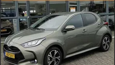 Groen Gebruikt 2025 Toyota Yaris Hybrid Hatchback | € 26.945 (Eerlijke prijs)