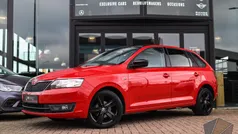 Rood Gebruikt 2015 Skoda Rapid Style Hatchback | € 5.950 (Eerlijke prijs)