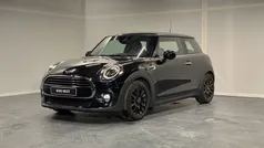 Zwart Gebruikt 2018 Mini Cooper Hatchback | € 17.440 (Eerlijke prijs)