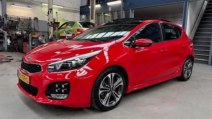 Occasion 2015 Kia Ceed GT-Line Hatchback | € 10.250 (Eerlijke prijs)