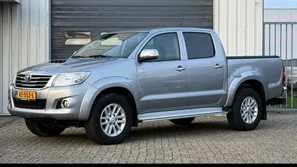 (metallic) Gebruikt 2016 Toyota HiLux SR Pickup | € 18.950 (Super prijs)
