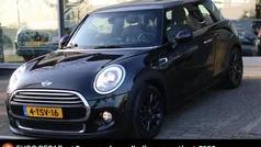 Zwart Gebruikt 2014 Mini Cooper Hatchback | € 10.995 (Eerlijke prijs)