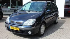 Blauw Gebruikt 2000 Renault Scénic MPV | € 925 (Eerlijke prijs)