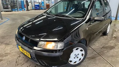 Zwart Gebruikt 2001 Fiat Punto Hatchback | € 1.350 (Eerlijke prijs)