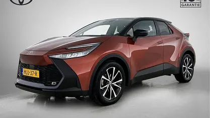 Occasion 2025 Toyota C-HR SUV | € 33.995 (Goede deal)
