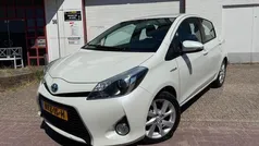 Wit Gebruikt 2013 Toyota Yaris Hatchback | € 9.950 (Eerlijke prijs)