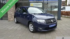 Blauw Gebruikt 2013 Dacia Sandero Lauréate Hatchback | € 5.200 (Eerlijke prijs)